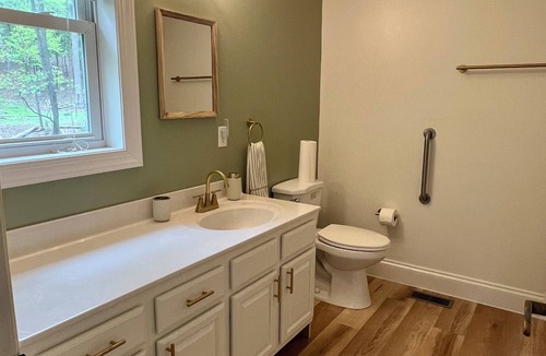 Mohnton Apartment | Maple Cottage Retreat Private 1BR w/Deck