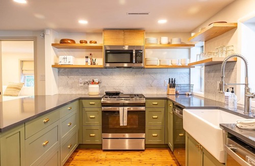 Ulster Park House | Maple Ridge Modern Rustic Retreat where Modern comfort meets Rustic Charm
