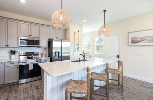 West Kissimmee Hotel | Margaritaville Cottages Orlando by Vstays with H2O Waterpark