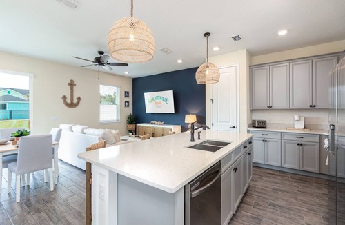 West Kissimmee Hotel | Margaritaville Cottages Orlando by Vstays with H2O Waterpark