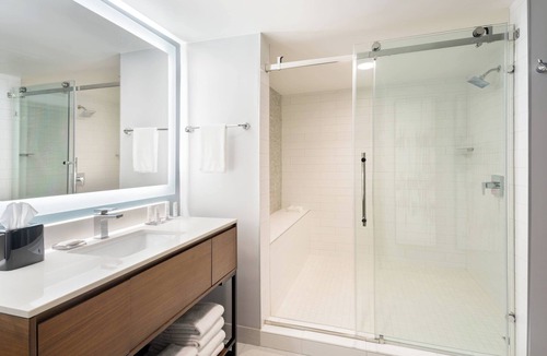Downtown Greensboro Hotel | Marriott Greensboro Downtown