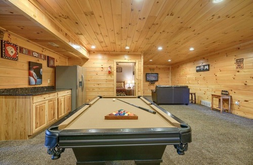 Rockbridge Cabin | Meadows | Hocking Hills, Pool, Theater, Sleeps 24