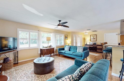 Gulf Gate Woods House | Mermaid Shores