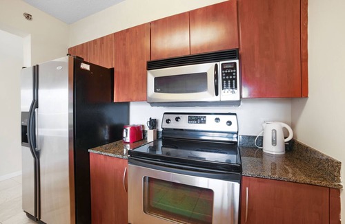 Brickell Apartment | Miami Downtown City view 3BR Air Hockey &Ping Pong