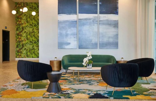 Ojus Hotel | Miami's Best Kept Secret! Rooftop Swimming Pool, Pets Allowed!