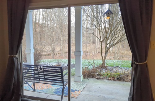 Germantown Condo | Mid-Term Rental Furnished 2BR/2BA Condo in Germantown, MD