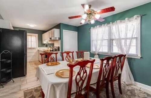 Winston - Salem House | Midcentury Charm by the Pond
