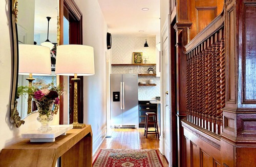 Sharpsburg House | Middle Manor · 4BR, Sleeps 8 · Parking for 8 Cars · 5 Miles to Pittsburgh