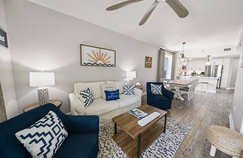 Panama City Beach Hotel | Million dollar views, sleeps 10! Beachfront corner unit @ Grand Panama Resort!