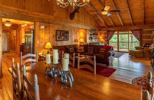 Banner Elk Cabin | Million $ View: Hot Tub | Theater Room | Pool Table | Air Hockey | 10min to Banner Elk