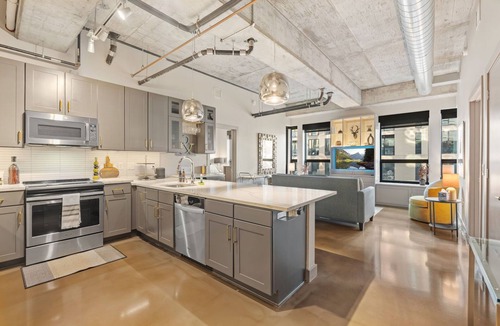 Warehouse District Apartment | MINNeSTAY* Sable 205 - Two Bedroom | North Loop | Target Center