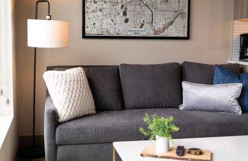 Warehouse District Apartment | MINNeSTAY* Sable 802 Alcove | North Loop | Target Center