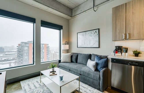 Warehouse District Apartment | MINNeSTAY* Sable 802 Alcove | North Loop | Target Center