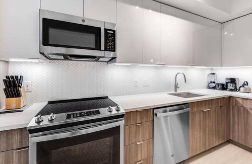 NoMa Hotel | Mins from US Capitol | nr Capitol Hill 1DelBR w/Sundeck
