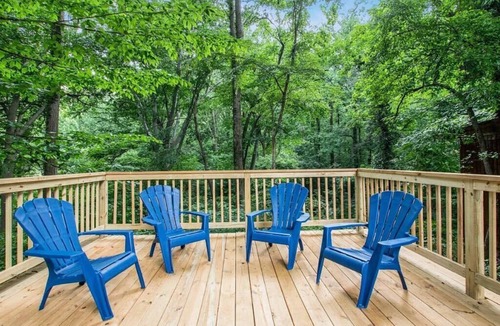 Forest Glen House | Miranda's is one of the coziest 2-bedroom gems you will experience. Welcome