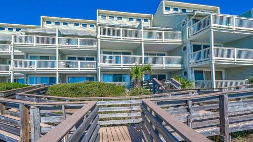 Seacrest House | Mistral 6