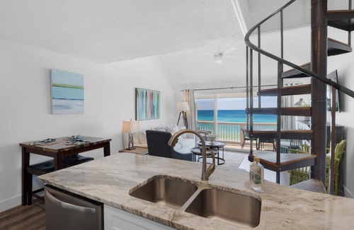 Seacrest Apartment | Mistral Unit 18