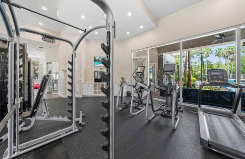 Westchase Apartment | Modern 2BR2BA King Bed Pool, Gym #6