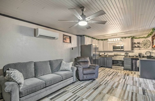 Central Apartment | Modern Central Apartment w/BBQ Patio & Yard!