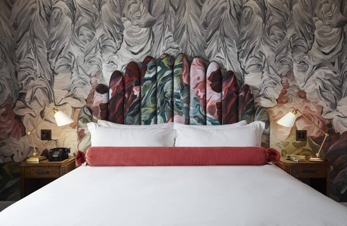 Chinatown Hotel | Modern DC Escape | Free WiFi | Close to Smithsonian