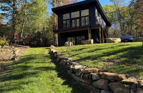 Whitehall House | Modern Lake House with Huge Glass Windows