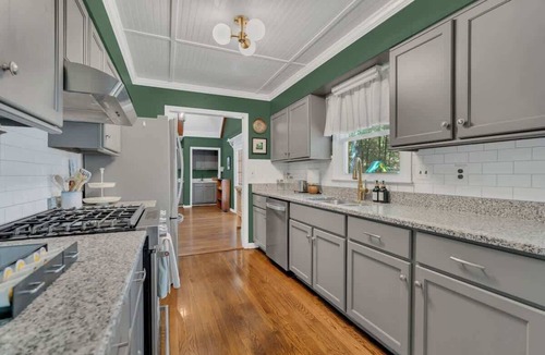 Murfreesboro House | Modern Murfreesboro Retreat ,Sleeps 8