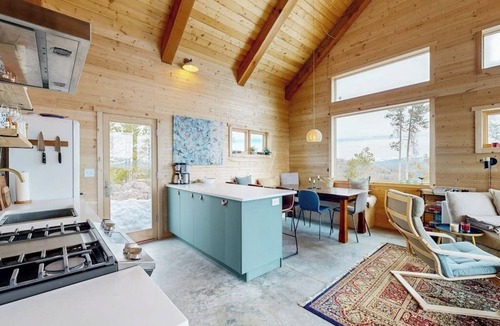 Winter Park Highlands Cabin | Modern off grid cabin with stocked kitchen & private mountain view- dog friendly