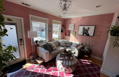 NoMa House | Modern Renovated Rowhouse-Capitol Hill, Metro, Parking