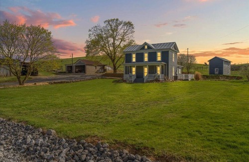 Timberville House | Modern-Rustic Appalachian Farmhouse Retreat