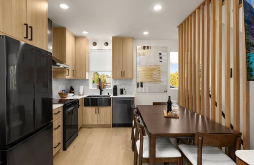 South Delridge House | Modern, spacious home in West Seattle—perfect for work, play, or getaway.