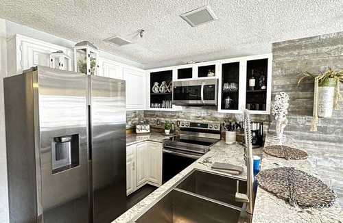 Afton Condo | Monkey Island Bungalow ~ Pool ~ Golf