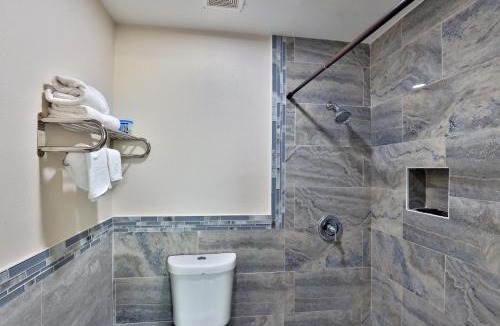 Corpus Christi Hotel | Monterrey Motel Padre Island, Corpus Christi BY OYO