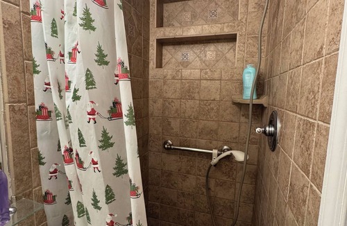 Bethesda House | Most Sought-After Neighbourhood Basement in brilliant Bethesda,MD with AC, WiFi