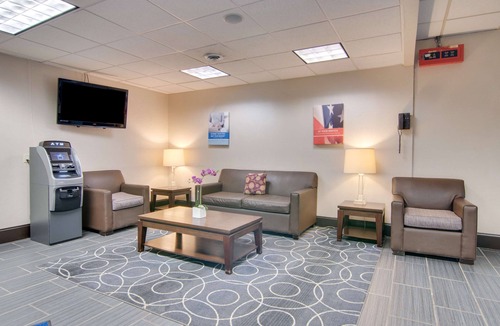 Clarion Hotel | Motel 6 Clarion, PA