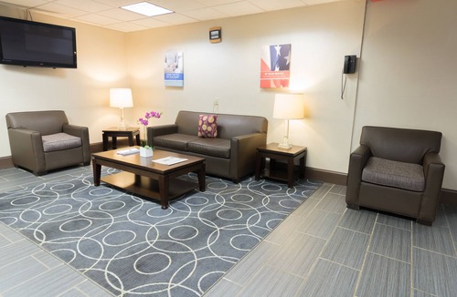 Clarion Hotel | Motel 6 Clarion, PA