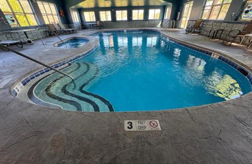 Lake George Hotel | Motel 6 Lake George, NY Adirondacks