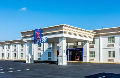 Petersburg Hotel | Motel 6 Petersburg, VA - Fort Lee