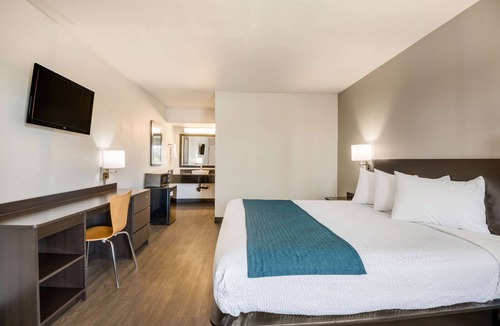 Downtown Tucson Hotel | Motel 6 Tucson, AZ