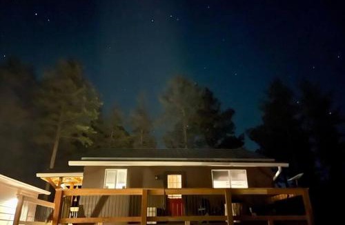 Florissant House | Mountain Getaway - Dark Sky Views - The Fossil Lodge