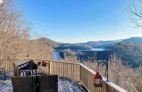 Cullowhee House | Mountain view cabin with expansive deck, balcony, & fireplace - dogs OK