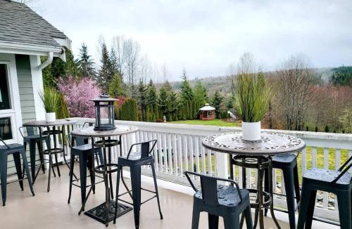 Snohomish House | Mountain View Estate Forest Hot Tub Full Arcade