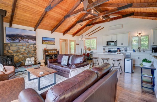 Jackson Ski Chalet | Mountain View Modern Chalet w/Fire Pit & AC