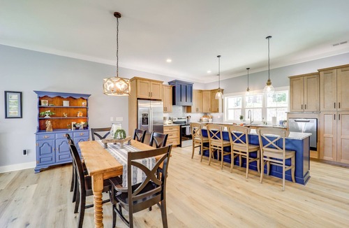 Village on the New House | Mountain Views! New 4 BD Jefferson Luxe Home