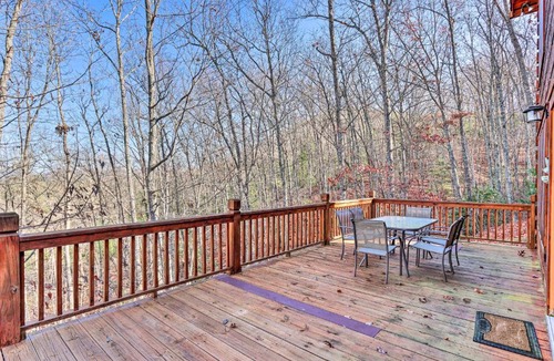 Murphy House | Murphy Cabin-Wheelchair accessible w/fire pit!