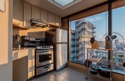 Downtown Myrtle Beach Condo | Myrtle Beach | Oceanfront Escape | Pool & Beach