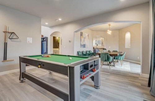 Northeast Colorado Springs House | Mystique Villa - Gym Pool Table BBQ Alfresco
