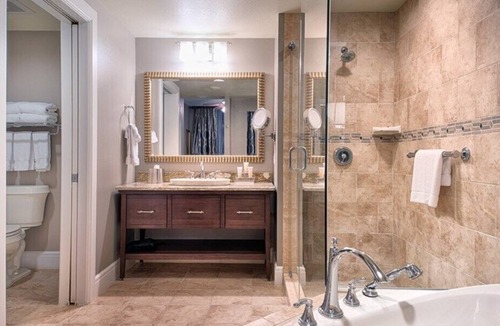 National Harbor Hotel | National Harbor | Pool & DC Access | 3BR Sleeps 10