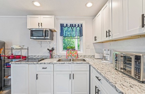 Chassahowitzka House | Nature Coast Cottage Retreat 5 star