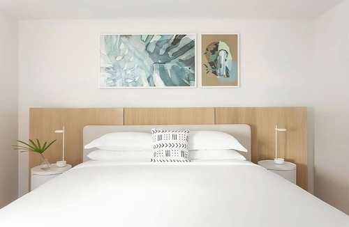 Central Beach Hotel | Nature’s Haven! Outdoor Pool, Pets Allowed, Near Galleria Fort Lauderdale