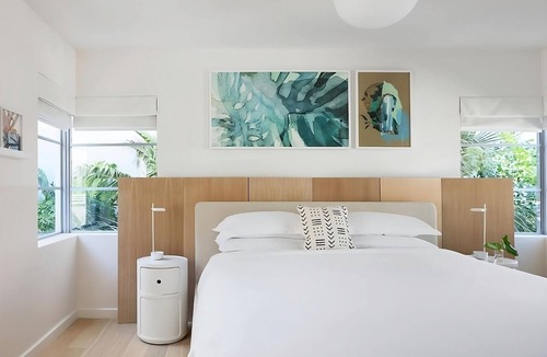 Central Beach Hotel | Nature’s Haven! Outdoor Pool, Pets Allowed, Near Galleria Fort Lauderdale